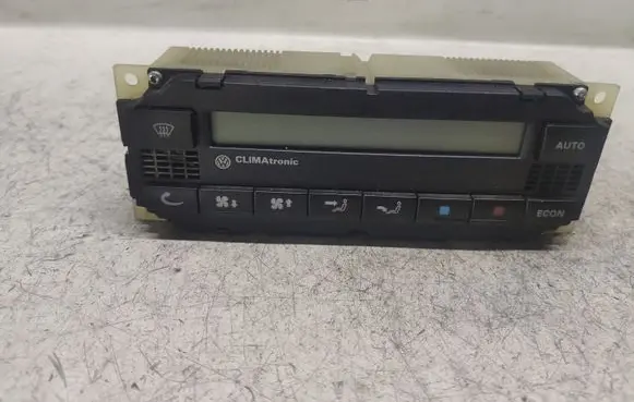 Volkswagen Golf IV Climate control unit 3B1907044B