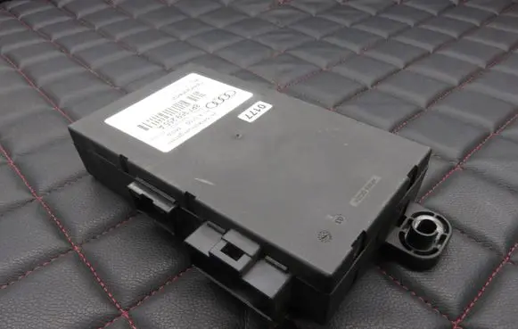 Audi A3 S3 8P Sunroof control unit/module 8P7959255A H14S100 33510903