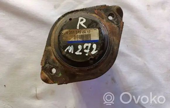 Mercedes-Benz R W251 Engine mount bracket A2512402617