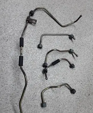 Renault Espace - Grand espace IV Fuel injector supply line/pipe 