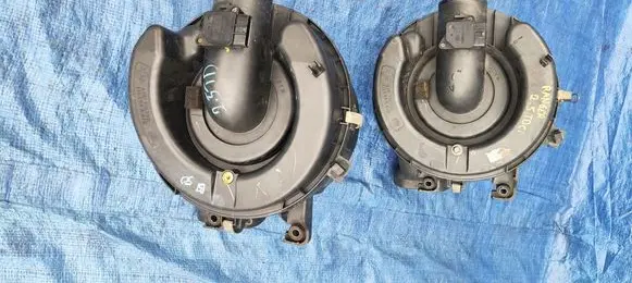 Mazda BT-50 Air filter box