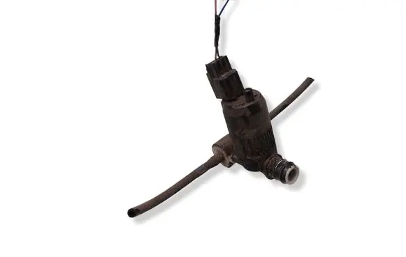 Ford Mondeo MK V Windscreen/windshield washer pump BA8317664AA