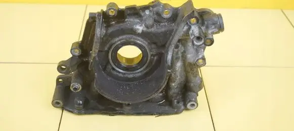 Ford C-MAX II Oil pump BM5G6600 JQDB