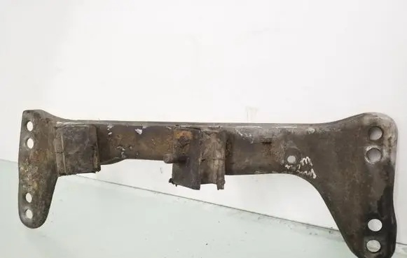 BMW 3 E36 Gearbox mounting bracket 1136499 1138427