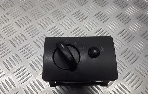 Ford Focus Light switch 7M5T13A024EA