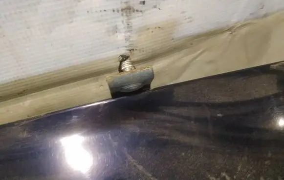 Volkswagen Golf IV Tailgate/trunk/boot hinge 