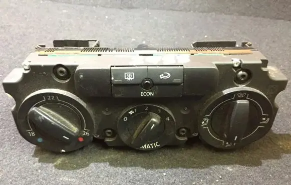 Volkswagen Golf V Climate control unit 1k2820045b 5hb009322-26