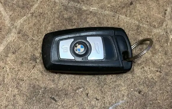 BMW 3 F30 F35 F31 Ignition key/card 9312523