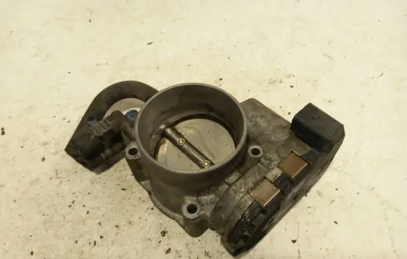 Audi A6 S6 C5 4B Throttle valve 078133062b