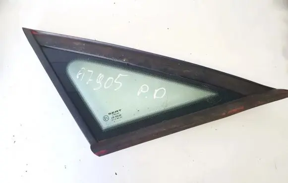 Seat Altea Front triangle window/glass 