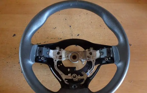Toyota Aygo AB40 Steering wheel 451000H050