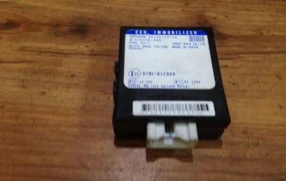 Toyota Corolla E120 E130 Immobilizer control unit/module 8978012140 89780-12140