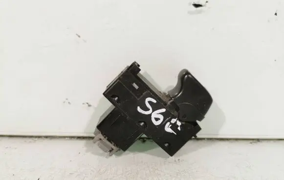 Volvo S60 Electric window control switch 30658696 5586N3RUA 09720700