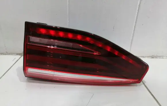 Volkswagen Transporter - Caravelle T7 Tailgate rear/tail lights