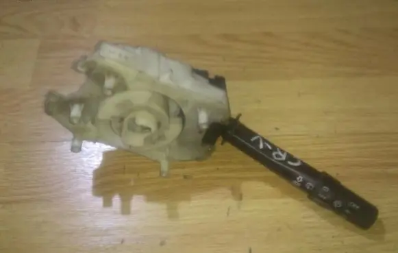 Honda CR-V Wiper control stalk ss1m11970