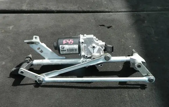 BMW 2 F45 Front wiper linkage and motor 7301046