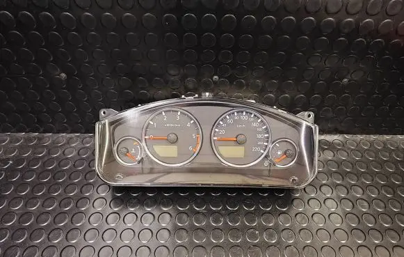 Nissan Pathfinder R51 Speedometer (instrument cluster) 24810EB221