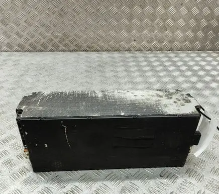 Peugeot 2008 II Hybrid / electric car battery 9833039180