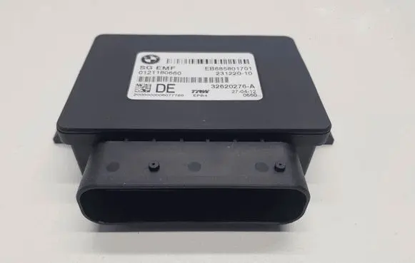 BMW 5 F10 F11 Hand brake control module 32620276