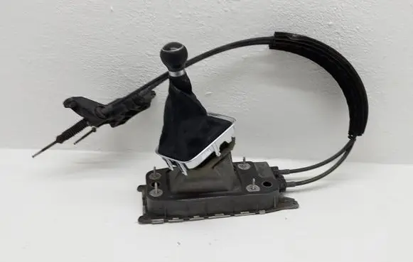 Volkswagen Tiguan Gear shifter/selector 1K0711091A