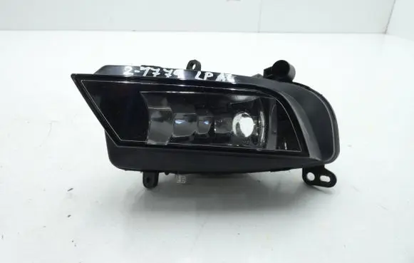 Audi A4 S4 B8 8K Front fog light 8K0941699B 1NE01083205 0108320500808007