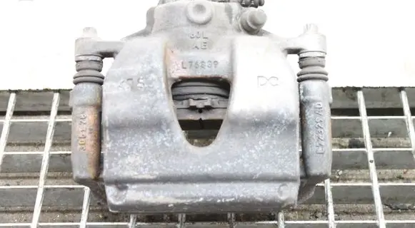 Mercedes-Benz CLA C118 X118 Front brake caliper