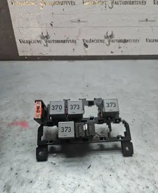 Audi A6 S6 C6 4F Fuse 8A0937530 PA66GF