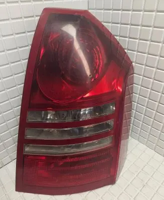 Chrysler 300 - 300C Rear/tail lights 04805852