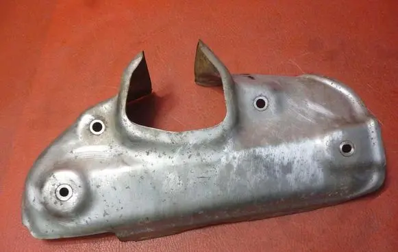 Mitsubishi L200 Exhaust heat shield