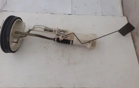 Volkswagen Transporter - Caravelle T4 Fuel level sensor 824392