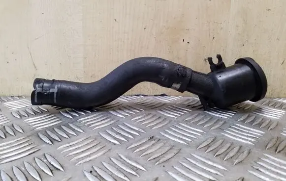 Land Rover Freelander 2 - LR2 Oil fill pipe 9683218880