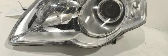 Volkswagen PASSAT B6 Headlight/headlamp