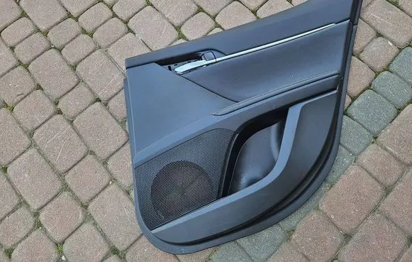 Toyota Camry VIII XV70 Coupe rear side trim panel OPELCZESCI.com-C96