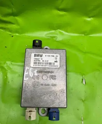 BMW 5 E60 E61 Antenna control unit 912373901 14404710 10R024860