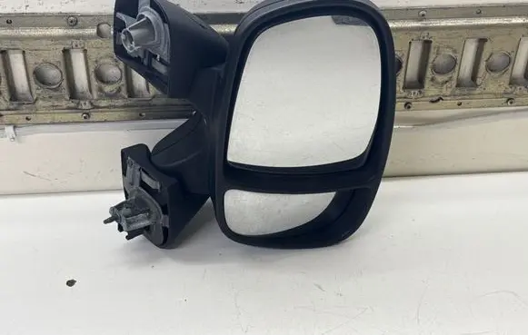 Opel Vivaro Front door electric wing mirror E2010022