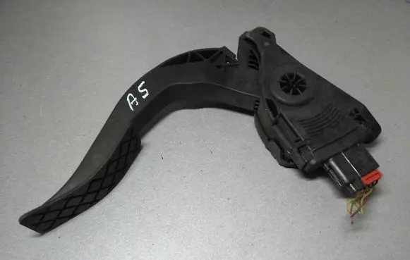 Audi A4 S4 B8 8K Accelerator throttle pedal 8K1721523