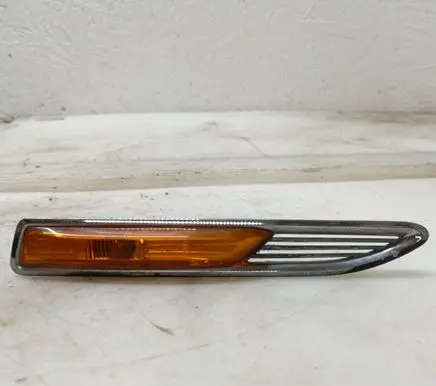 Ford Mondeo MK IV Front fender indicator light 7S7113K354AD