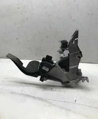 Audi A6 S6 C6 4F Pedal assembly 4F1723117F