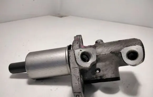 Audi A4 S4 B6 8E 8H Master brake cylinder 2499