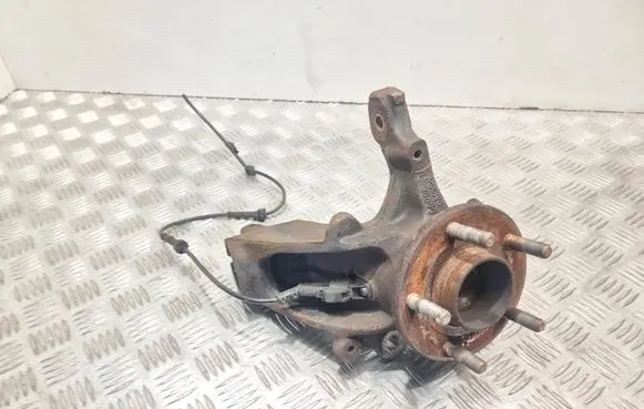 Front wheel hub