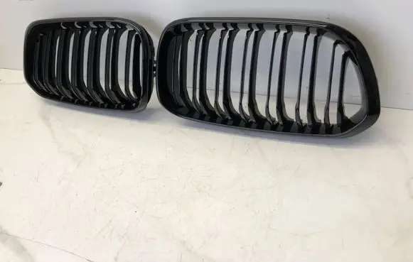 BMW 3 F30 F35 F31 Front bumper upper radiator grill