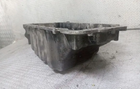 Opel Vectra C Oil sump R90400247