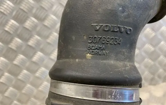 Volvo XC90 Intercooler hose/pipe 30714480