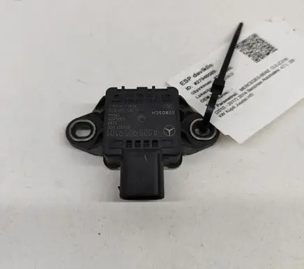 Mercedes-Benz CLS C218 X218 Acceleration sensor A0009059101