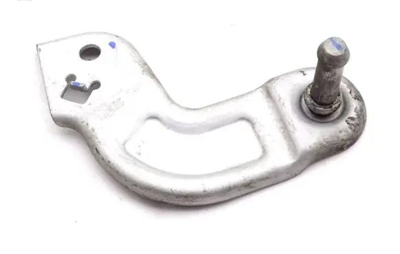 BMW X6M F86 Sway bar bush bracket, rear 