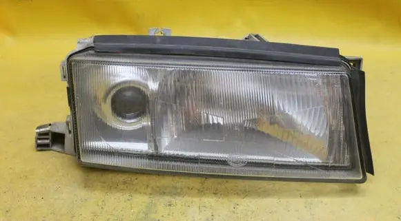 Skoda Octavia Mk1 (1U) Headlight/headlamp