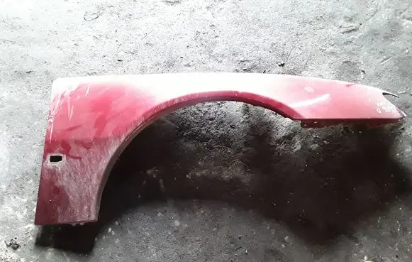 Peugeot 406 Fender