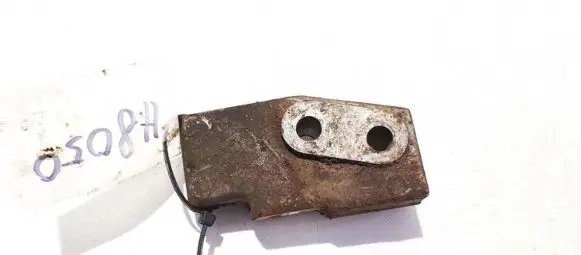 Peugeot 508 Engine mounting bracket 9686685680