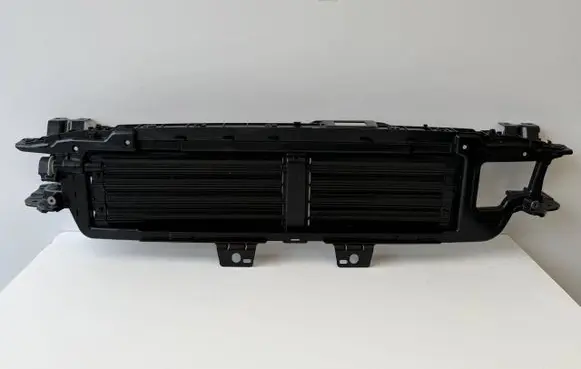 Volvo V60 Radiator trim 32345499