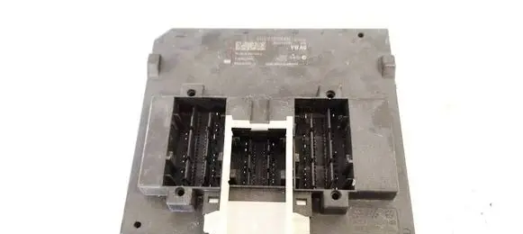 Skoda Octavia Mk3 (5E) Comfort/convenience module 5Q0937084N